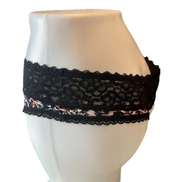 Torrid 1 Black Rose Skull Print Wide Scallop Lace Waistband &Trim Thong Panties - Picture 3 of 5